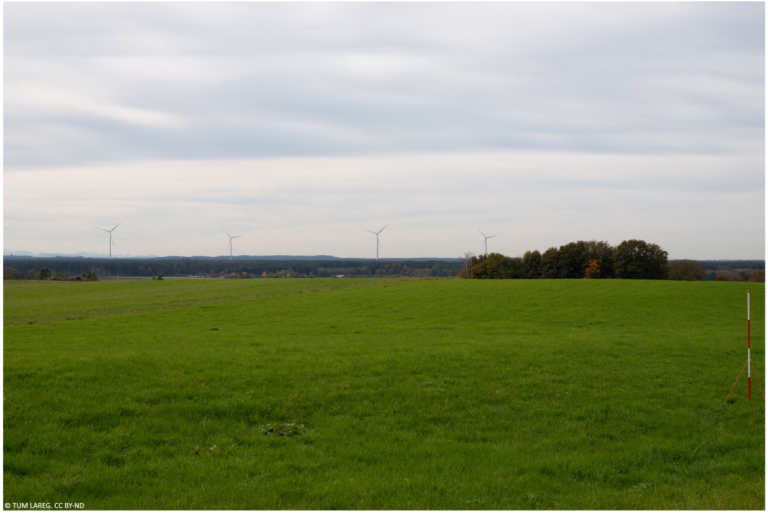 Großes Interesse bei Bürgerdialog zur Windkraft im Hofoldinger Forst